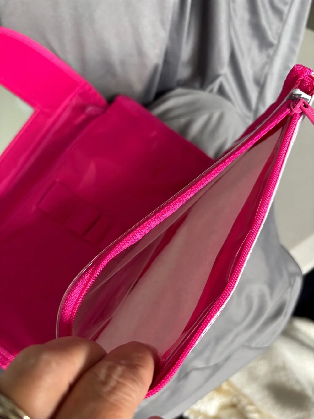 Brand new Small Makeup bag from thirty-one